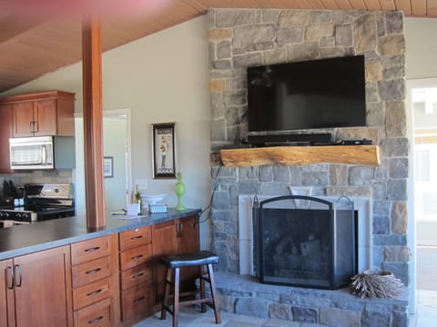 family room/kitchen open concept
