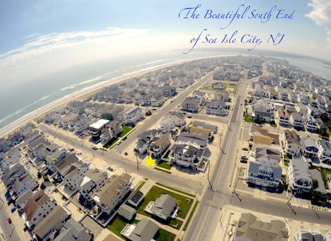 Aerial View with yellow star showing proximity to beach. Wonderful location!