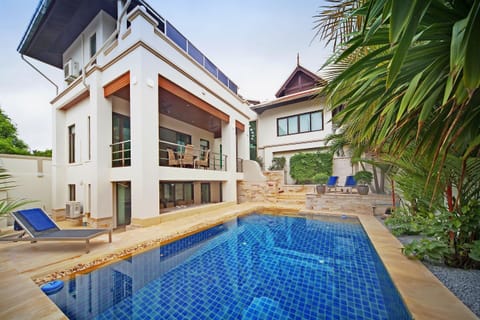 Pratumnak Golden Angel Pool Villa
