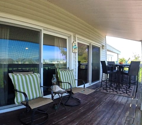 Covered patio/balcony