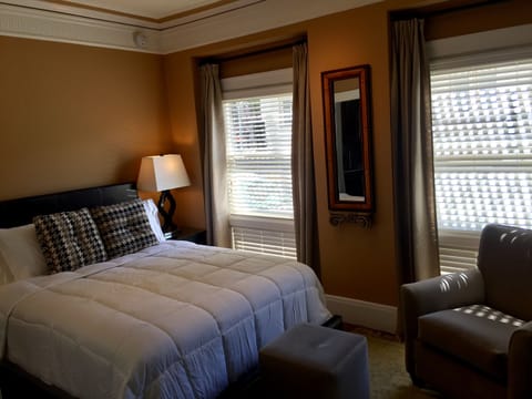 Queen Size bed