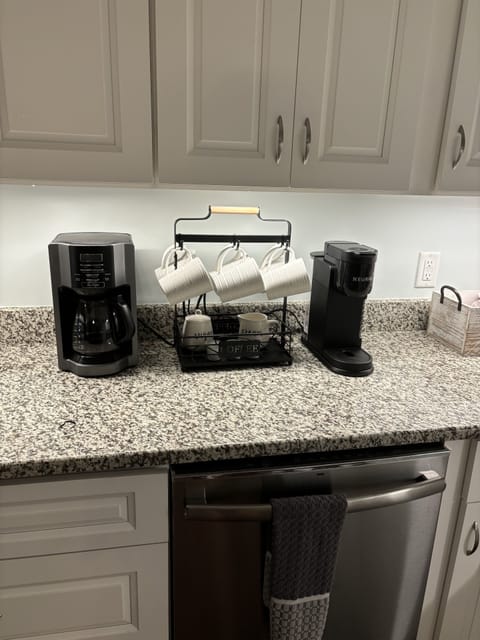 Equipped with Keurig and Regular Coffee Makers