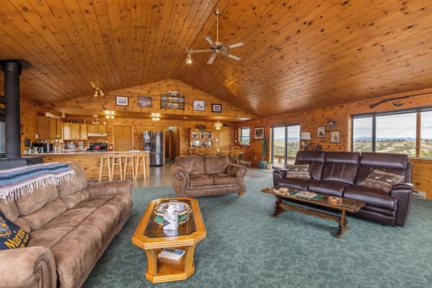 Open kitchen, dinning and living spaces so everyone will be a part of the action