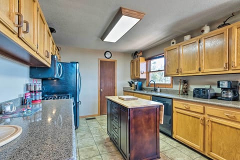 Kitchen | Cooking Basics | Dishware/Flatware