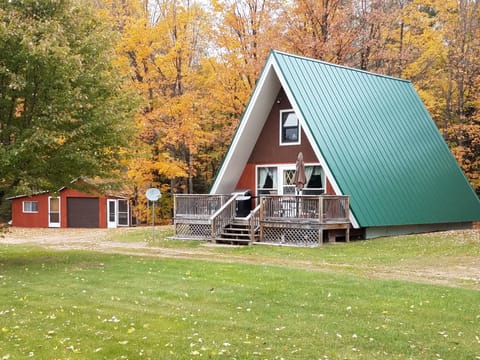 Big yard and privacy!