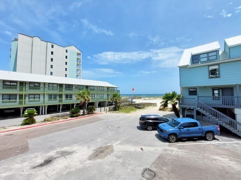 Direct access to the balcony from both bedrooms!