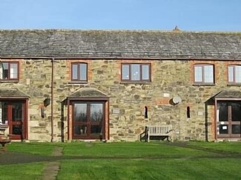 Skyview Cottage - Close Up of Front