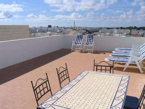 The Roof Terrace - Private and not overlooked.