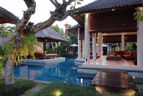 3BR Villa Seminyak, Near Beach & City