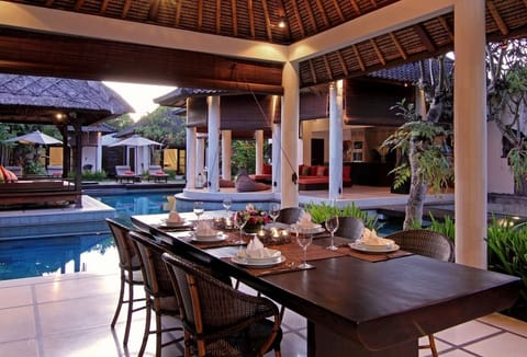 3BR Villa Seminyak, Near Beach & City