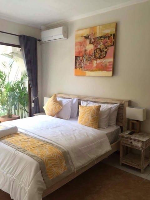 Villa Tiah, 6 Bedroom Private  Villa. 