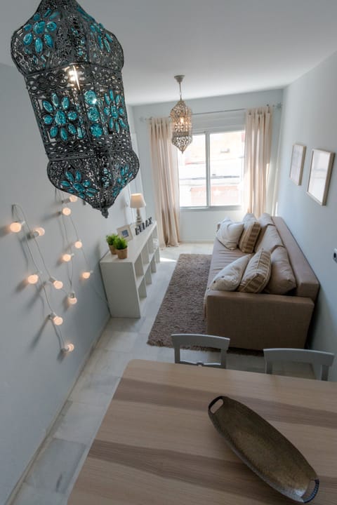 Modern living room with Moroccan touch, view to Tarifa's main shopping street