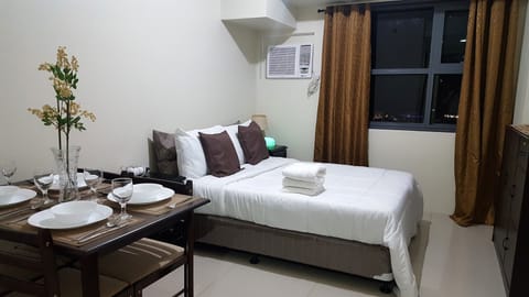 Beautiful Studio Unit with Spectacular View at Horizons 101 Cebu