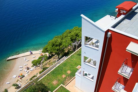 Villa Opera view to the Private Beach