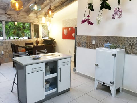 The kitchen has the ideal size for family cooking