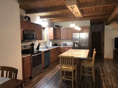 Kitchen & Island Seats 3