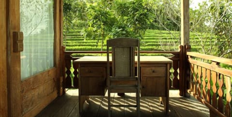 Traditional Joglo 3Bdrm Villa by Ocean