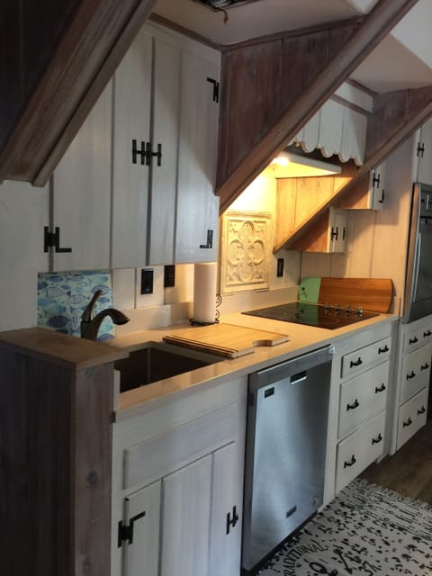 NEW Kitchen
