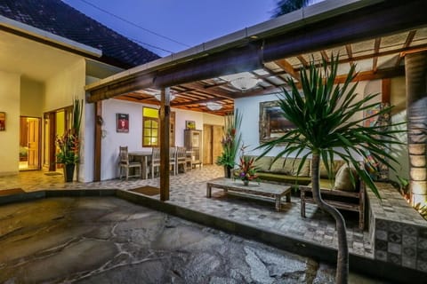 Mira, 3 Bedroom Villa, Seminyak