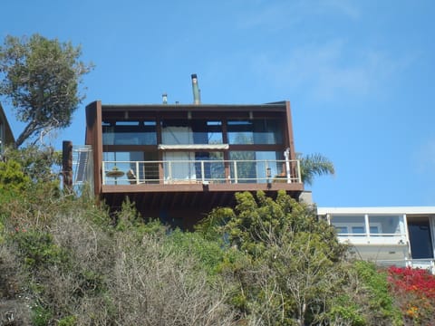 up on the bluff above Tablerock Beach