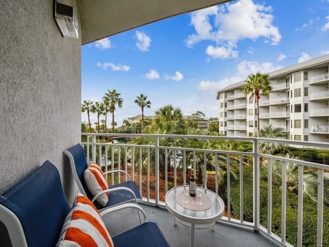 Private 2nd Floor Balcony at 2206 SeaCrest