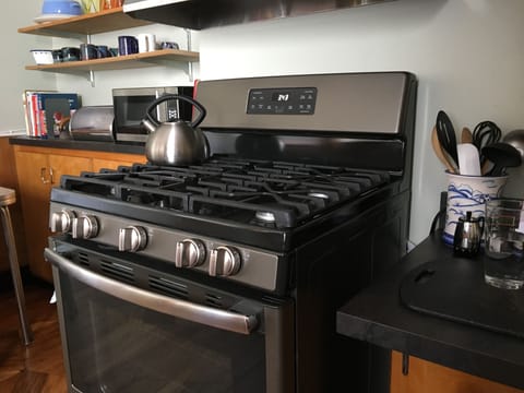 New gas range