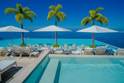 Rooftop Pool - Indah by Sayan