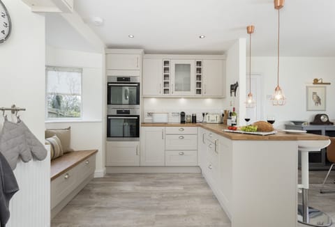 Ground floor: Thoughtfully laid out kitchen space