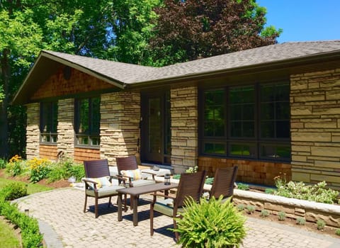 Sit back, put your feet up on the front patio when you arrive ... aaah.