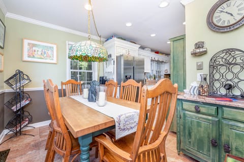 Breakfast and lunch Nook