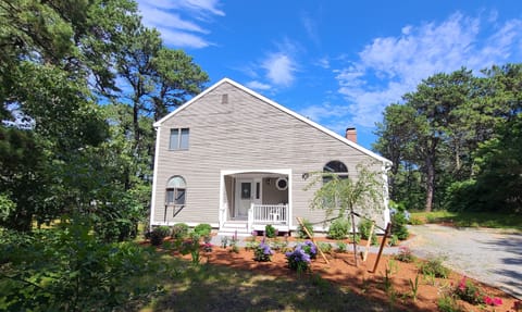 Comfortable home with lovely grounds