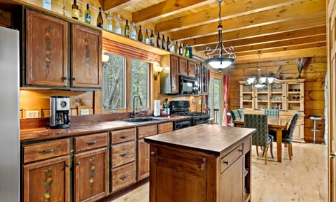 Easy to use kitchen.