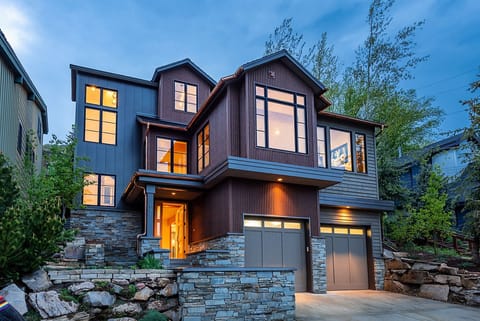 Garage parking and views of Park City