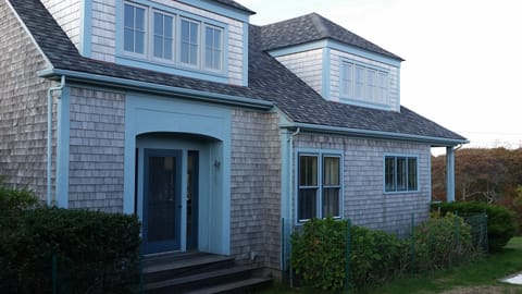 Private location / traditional Nantucket home.