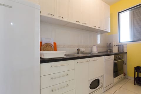 The Kitchen with all facilities.