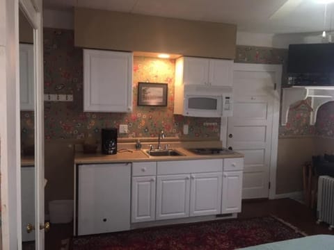 Kitchenette and new flat screen Roku tv.