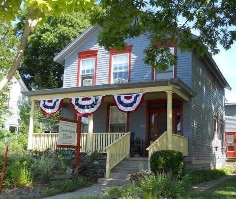 Serendipity/Betsie is one of five suites located at the front of the house.