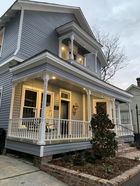 Victorian Home with 12' ceilings downstairs and 10' upstairs