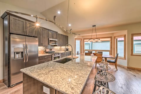 Kitchen | Main Level | Toaster