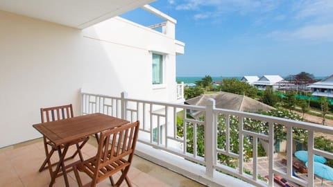 Baan PooLom HH_2Bedroom Apt SeaView:BDB