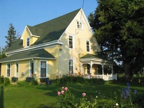 The Montgomery House By The Sea 8 Acre Estate - Two Houses
