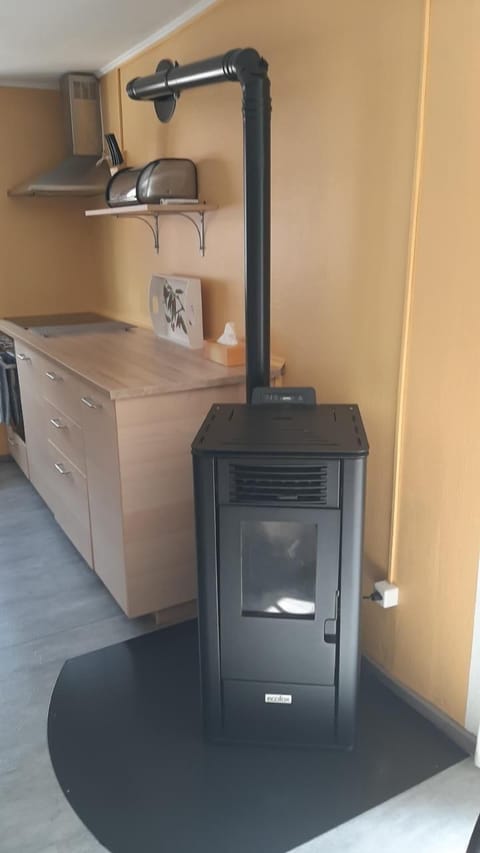 Pellet stove