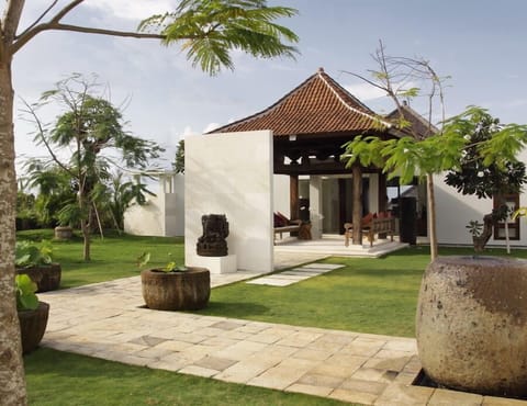 Panoramic Clifftop 6 Bed Villa, Uluwatu