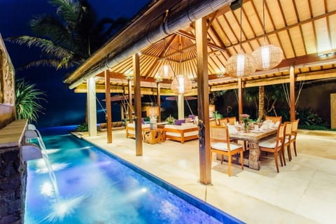 Absolute 3 Bed Beach Front Villa,Pabean;