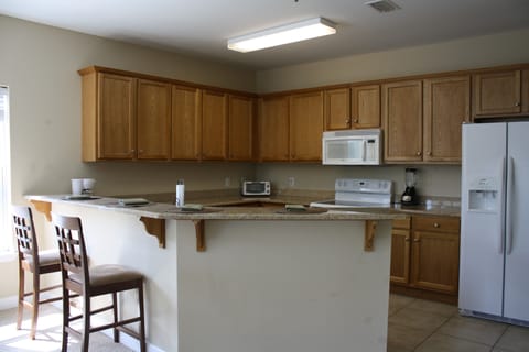 Fully equipped kitchen with full size appliances.
Typical 3 BR unit