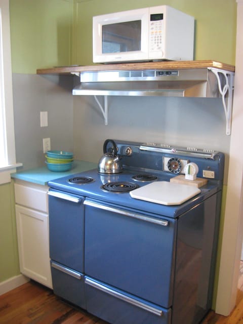 Boomerang counter tops, Fiesta dishes and the feeling that Grandma might walk in.