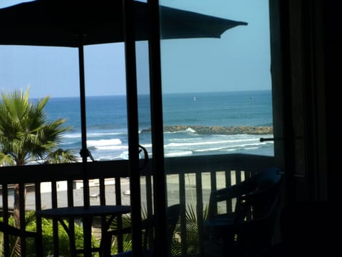 Inside west facing to beach and ocean. You're greeted with this upon entering.
