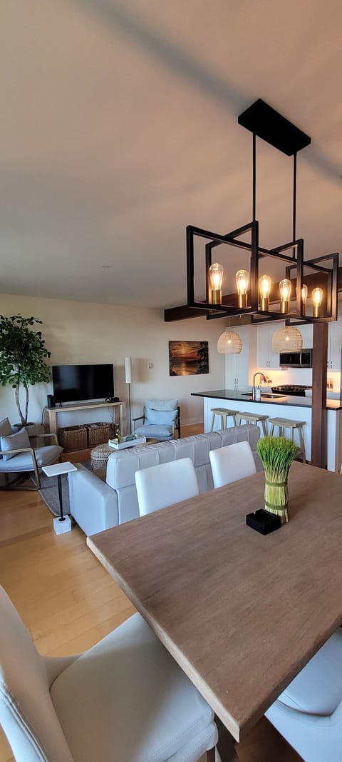 White kitchen and full stocked pantry for your home cooked meals