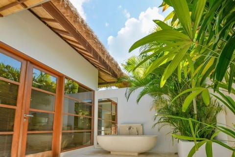 Stylish&amp;Elegant 8Bed Lux Villa,Seminyak;