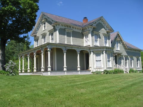 Spring is Here and a Gorgeous Summer is headed our way! 